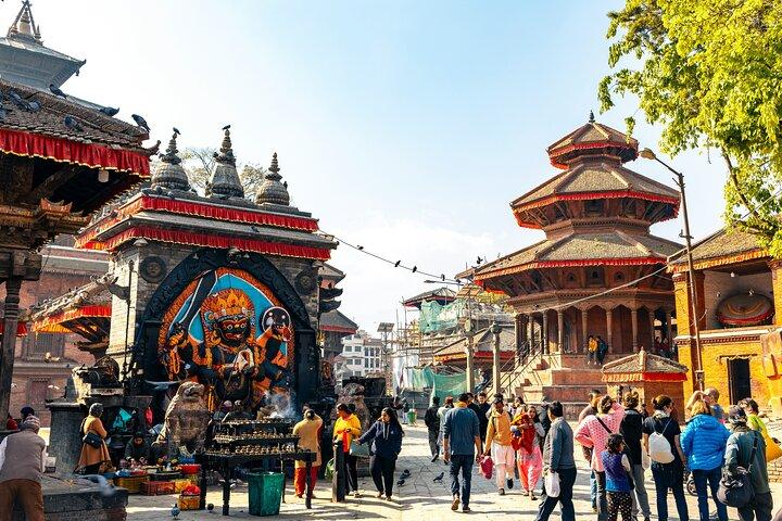 6 Day Nepal Golden Triangle Kathmandu, Chitwan and Pokhara