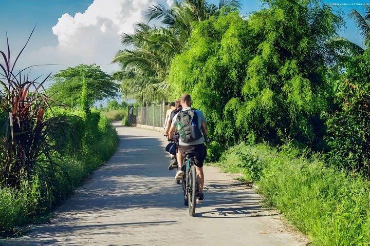 Cai Rang Floating Market Tour & Rural Cycling
