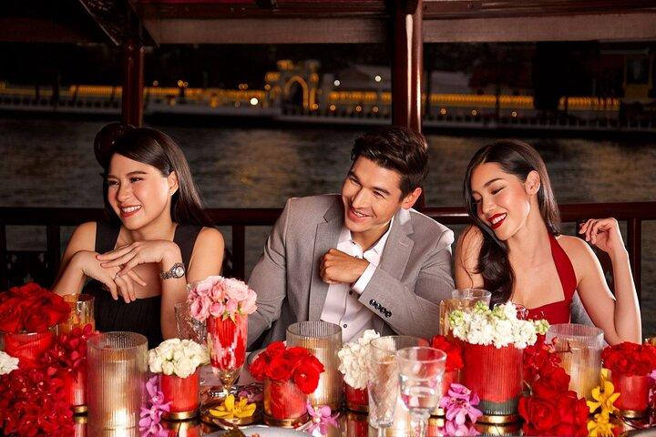 Bangkok Manohra Cruise Sunset Dining on Chao Phraya River