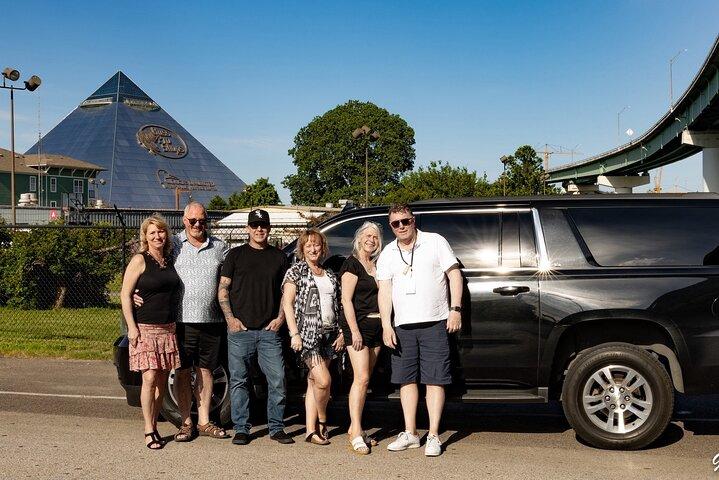 Private Nashville to Memphis Graceland Day Trip up to 7 Guests