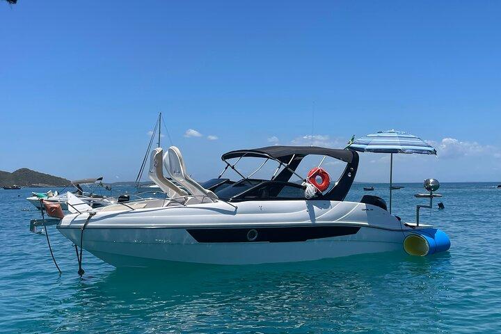 Private Boat Tour through the beautiful beaches and islands of Búzios