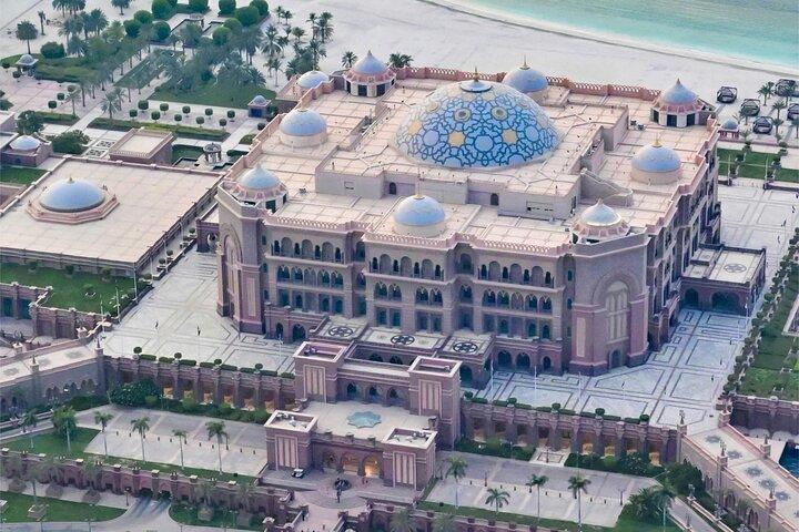 2 Days: Abu Dhabi Half Day City Tour & Evening Desert Safari