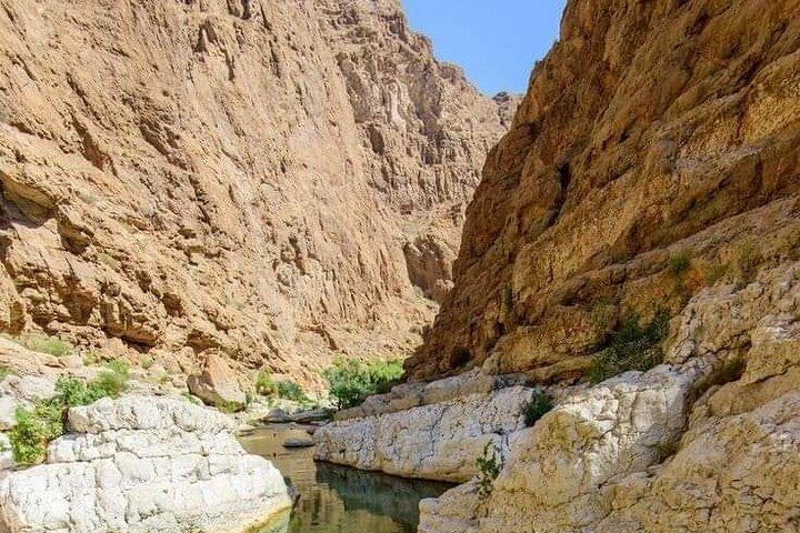 Wadi Shab and Bimmah Sink Hole Tour