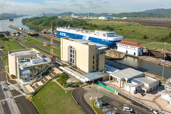 Panama Canal Tour Visit Miraflores Locks with Local Insights