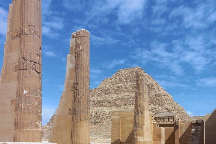Giza Pyramids and Sphinx Full-Day Tour
