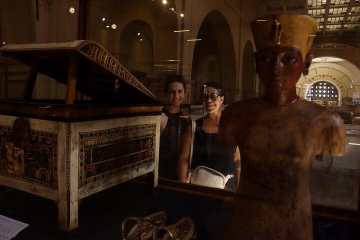 Giza Pyramids & Egyptian Museum: Camel Ride and Lunch Experience