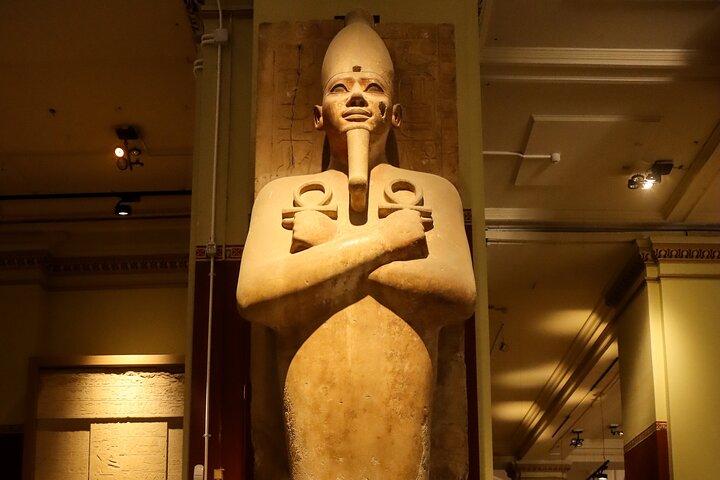 Giza Pyramids & Egyptian Museum: Camel Ride and Lunch Experience