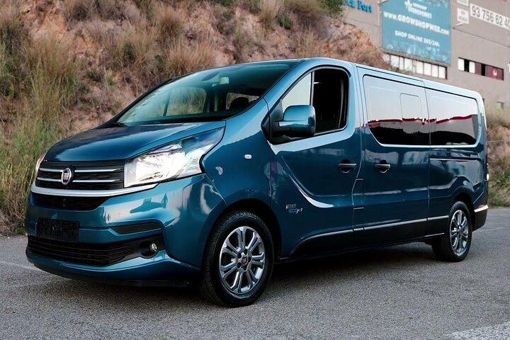 Private Transfer from Dakar to Dakar Airport DSS by Sedan or Van