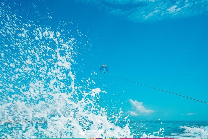 Skyrider Parasailing Tour with Panoramic View of Cancun