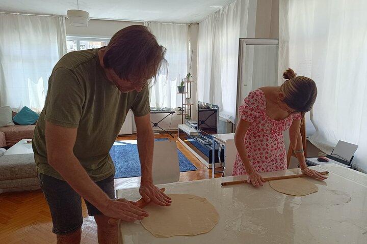 Istanbul Vegan/Vegeterian Cooking Class with Locals at Home