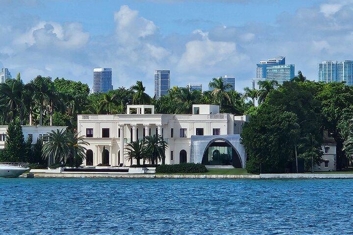 Miami Skyline Boat Cruise and Millionaire's Homes