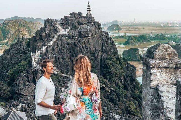 Amazing Ninh Binh: Trang An - Mua Cave - Hoa Lu (VIP 8 people)