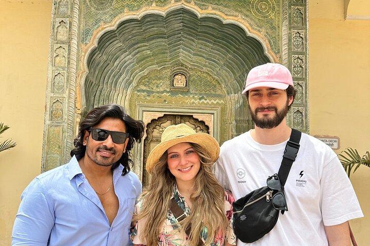 Jaipur Private Full Day City Tour with Pick Up and Drop Off