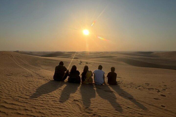 Private Abu Dhabi Sunset Desert Safari with Sand Boarding