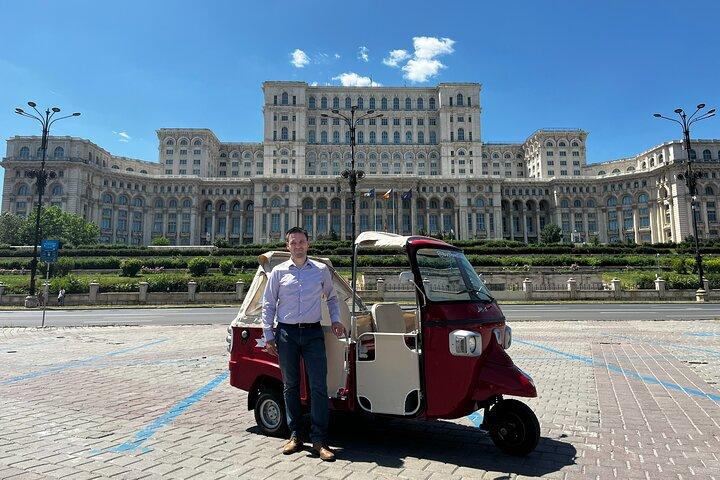 Bucharest Tuk Tuk city tour