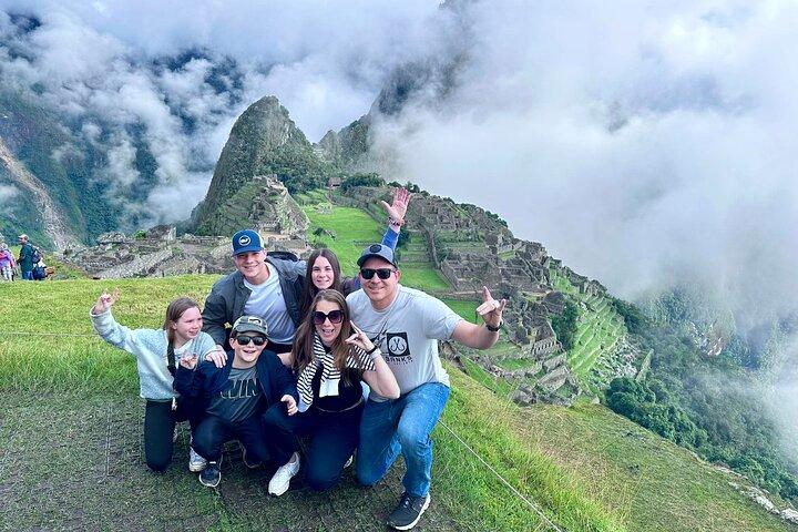 2-Day Sacred Valley & Machu Picchu Tour from Cusco by Train