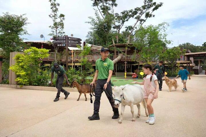 Singapore Zoo Ticket with Tram Mandai Wildlife Reserve, Singapore