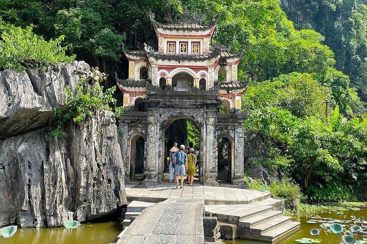 Private Tour Discover Trang An, Bich Dong & Mua Caves from Hanoi