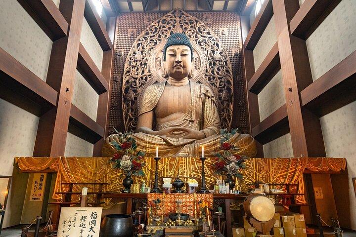 Fukuoka Your Way: 100% Customisable Private Tour with Local Guide