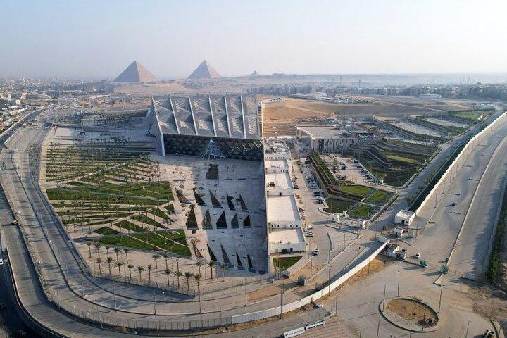 GEM and Giza Pyramids Private Tour From Cairo Hotels & Airport