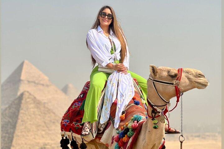 Day Tour to Giza Pyramids and The Great Sphinx