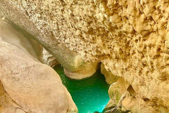 Wadi Shab and Bimmah Sink Hole Tour