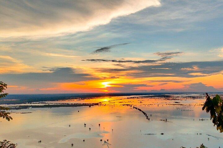 A-Day Angkor Wat Sunrise Tours-Bayon-Ta Prohm-Tonle Sap At Sunset