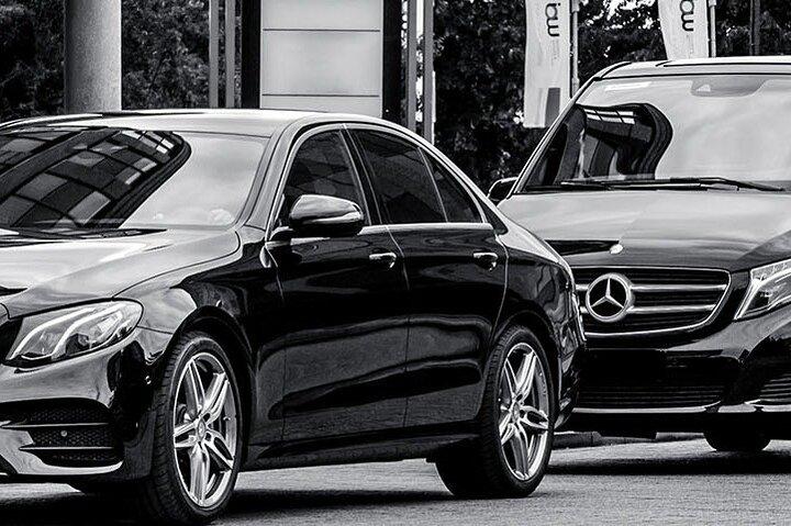 Private transfer from Lisbon to Porto with two Sightseeing stops