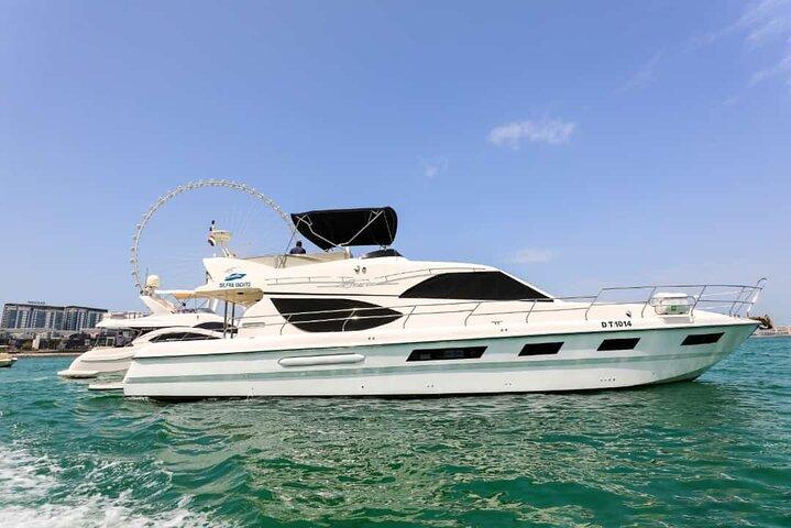 Dubai Marina Shared Yacht Tour: Breakfast or BBQ & Iconic Views