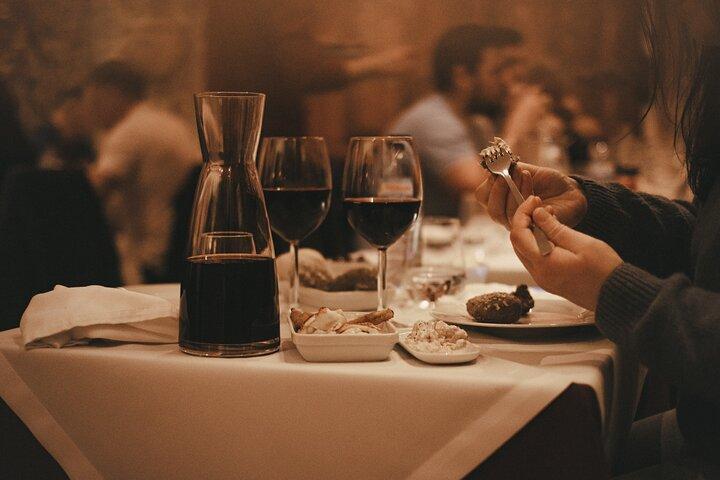 Mesa de Frades Dinner in Lisbon Fado Show Portuguese Live Music