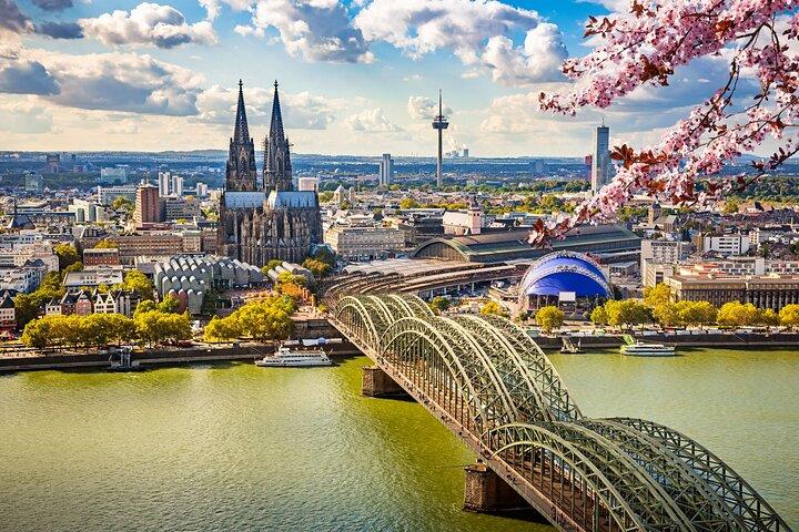 2 Countries in 1 Day: Cologne Day Tour from Amsterdam