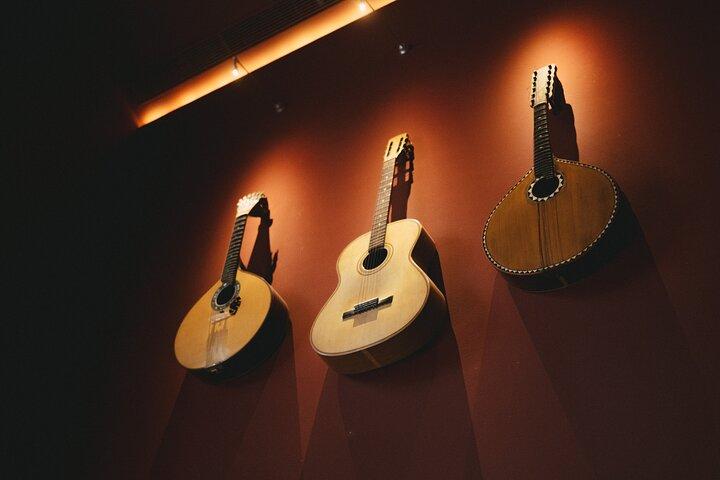 Mesa de Frades Dinner in Lisbon Fado Show Portuguese Live Music
