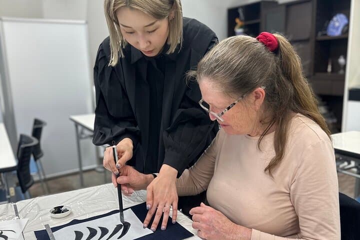 Japanese Calligraphy Experience in Tokyo
