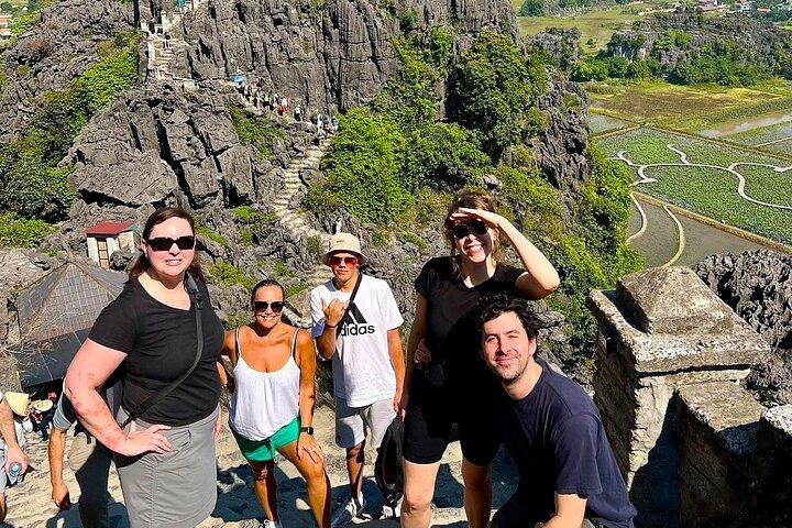 From Hanoi to Ninh Binh: Mua Caves, Tam Coc & Hoa Lu Private Tour
