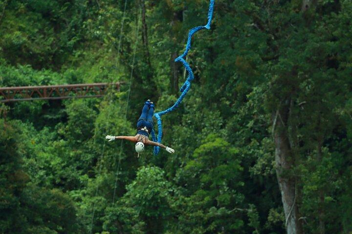 Extreme Bungee Jumping in Monteverde