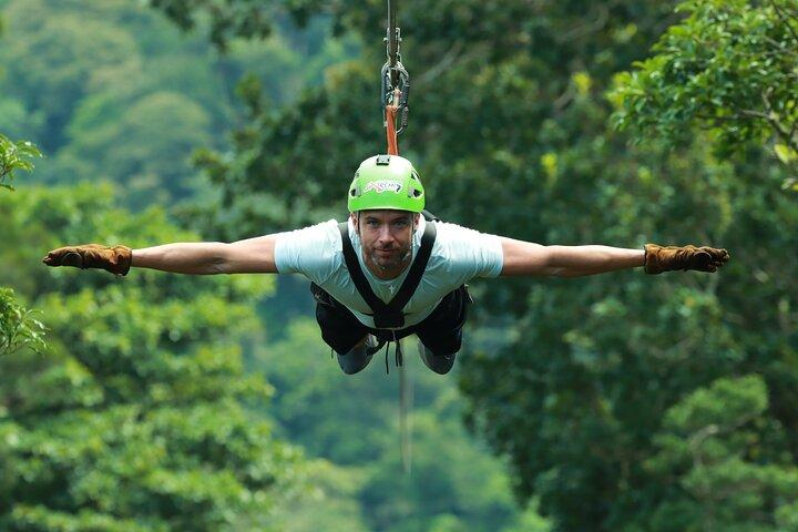 Extreme Zipline tour in Monteverde