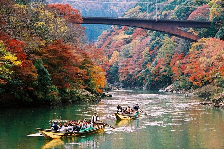 Kyoto Bus Tour: Sagano Railway & Hozugawa River Boat Ride