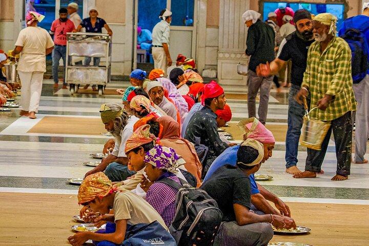 Private Spiritual Delhi Tour Akshardham, Lotus temple &Gurudwara
