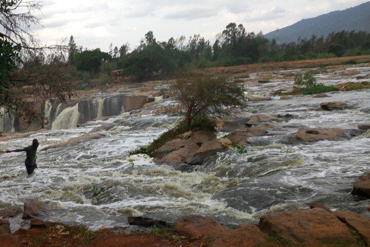 Hiking Adventure to Fourteen Falls