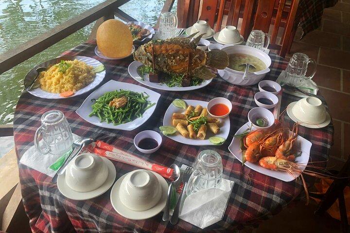 Mekong Delta 4 Islands, TukTuk, Boat, Try Khot Cake Local Cooking