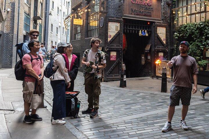 Adult-Only Harry Potter London Tour with Cocktails