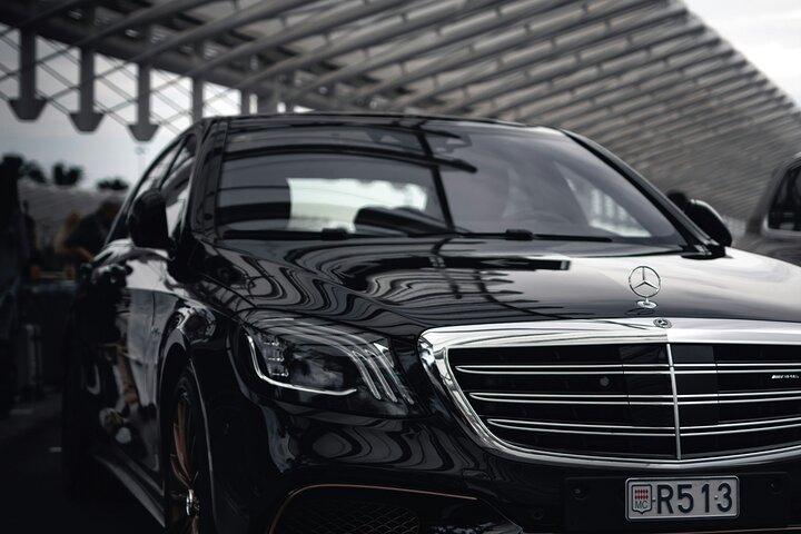 Private Transfer from Heathrow Airport to Central London M & G