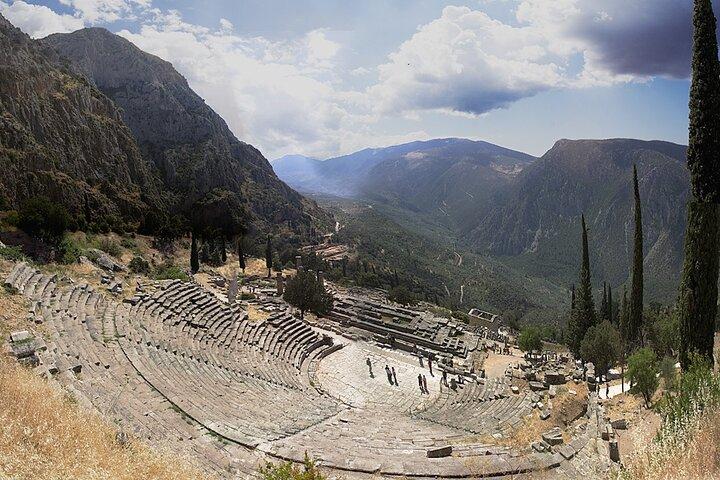 Delphi & Arachova: Private Full-Day Tour from Athens