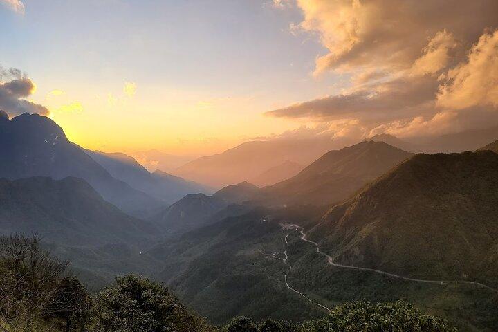 Silver Waterfall, Heaven Gate and Glass Bridge by Private Car