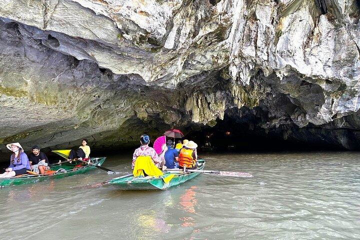 Ninh Binh Small Group Tour: Hoa Lu, Mua Cave, Tam Coc, Bich Dong