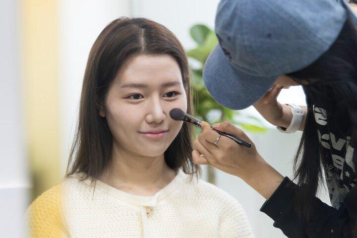 Ultimate K-beauty Experience: from Make up to Photoshoot