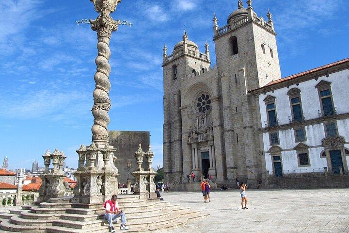 Lisbon to Porto or Porto to Lisbon private transfer