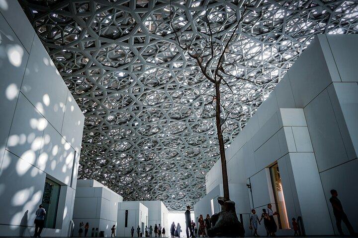 Abu Dhabi Icons Tour- Grand Mosque, Qasr Al Watan & Louvre Museum