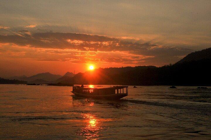 Mekong River Sunset Cruise Luang Prabang with Romantic Views