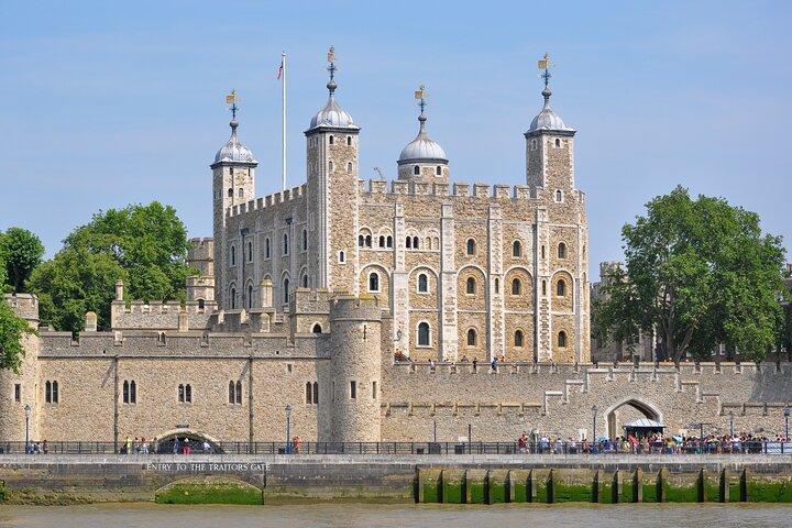 South Bank (London Bridge) Walking Tour & Enter The Tower of London